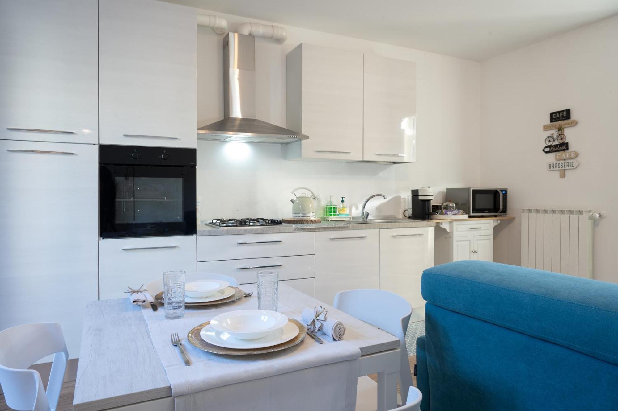 Lora Rose Suite ,Free Parking, Self Check In,2 Como Ngoại thất bức ảnh